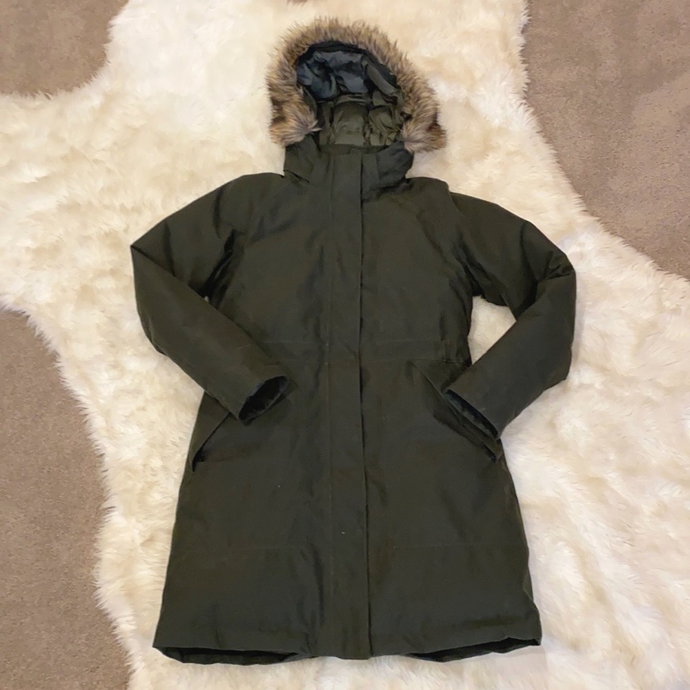 Army Green North Face Down Parka with detachable fur hood